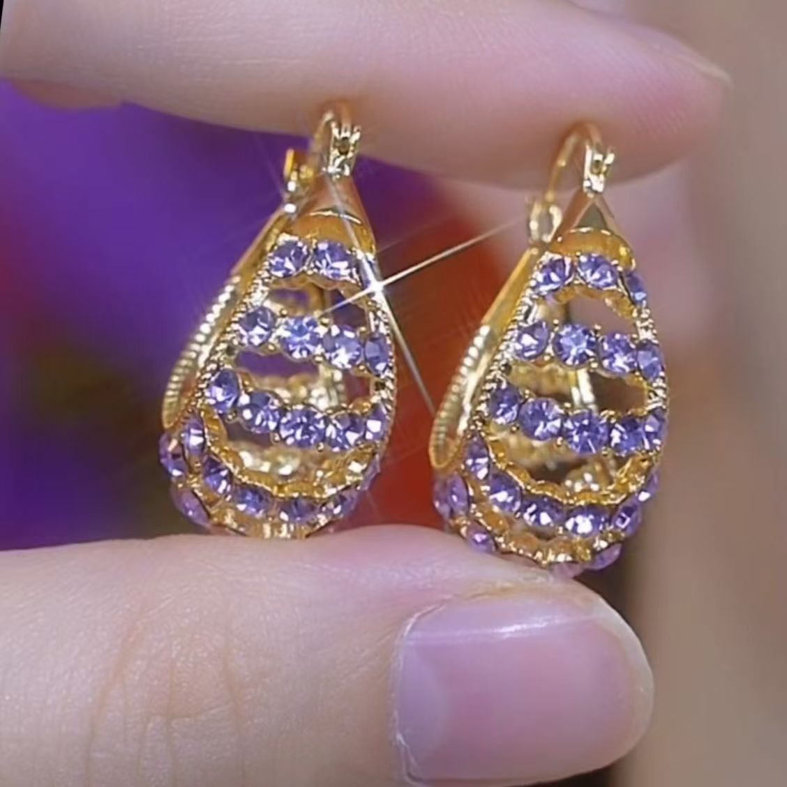 Women's Flash Brown Diamond Studded Hollow Ear Light Luxury Earrings