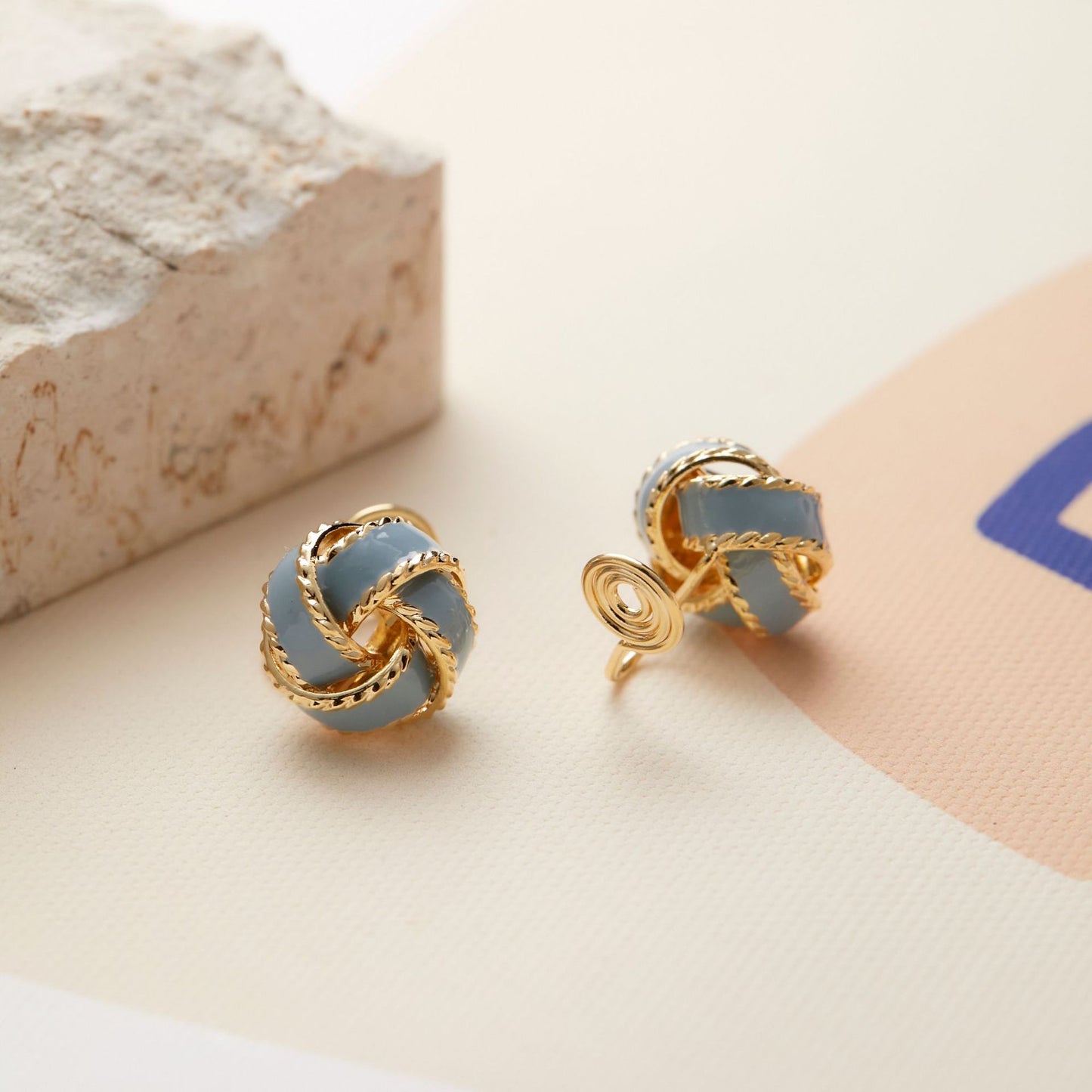 Blue Niche French Retro High-grade Truelove Knot Ear Earrings