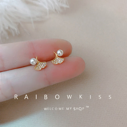 Women's Pearl Ginkgo Leaf Simple Style Texture Earrings
