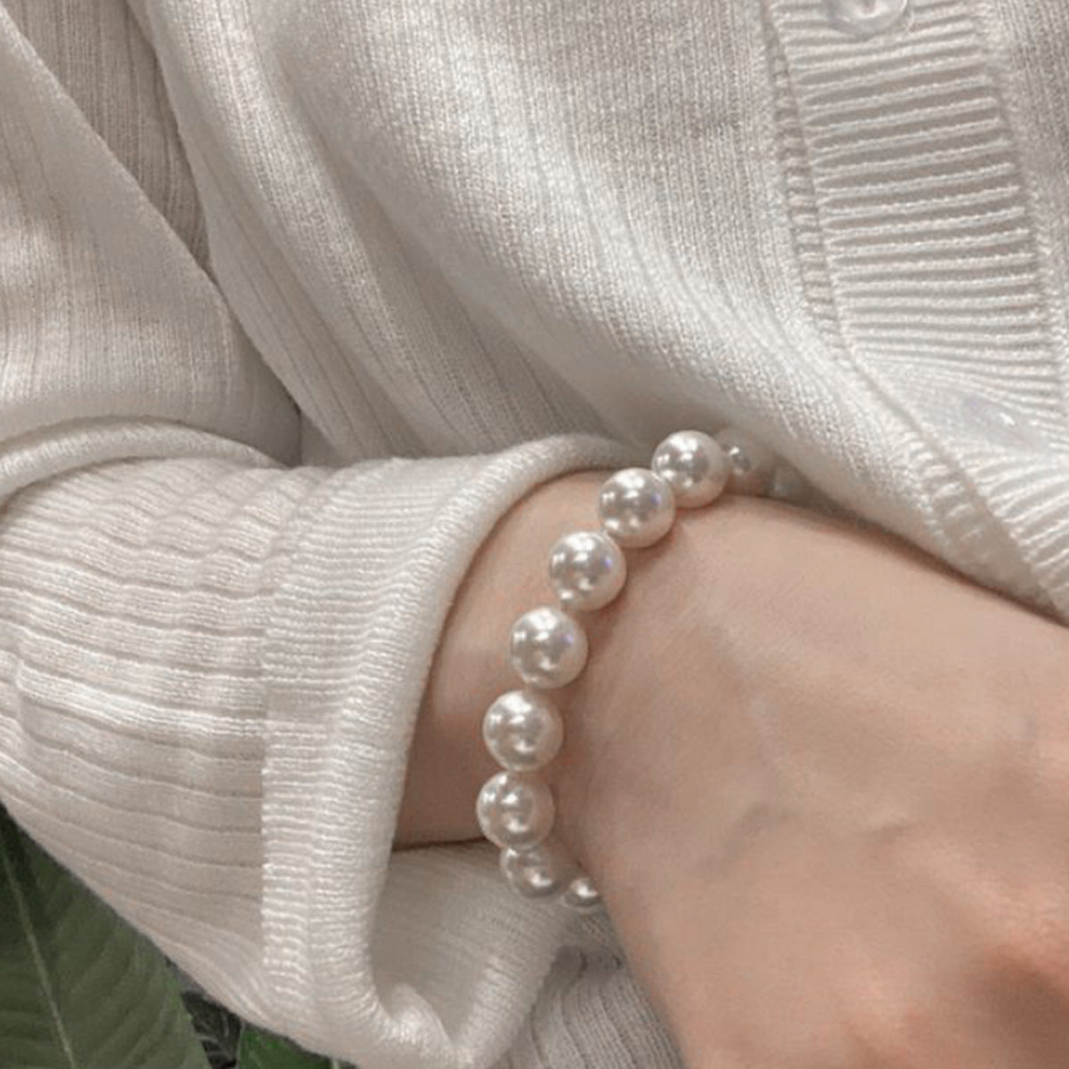 Simple Pearl Stretch Entry Lux Fashion Everyday Bracelets