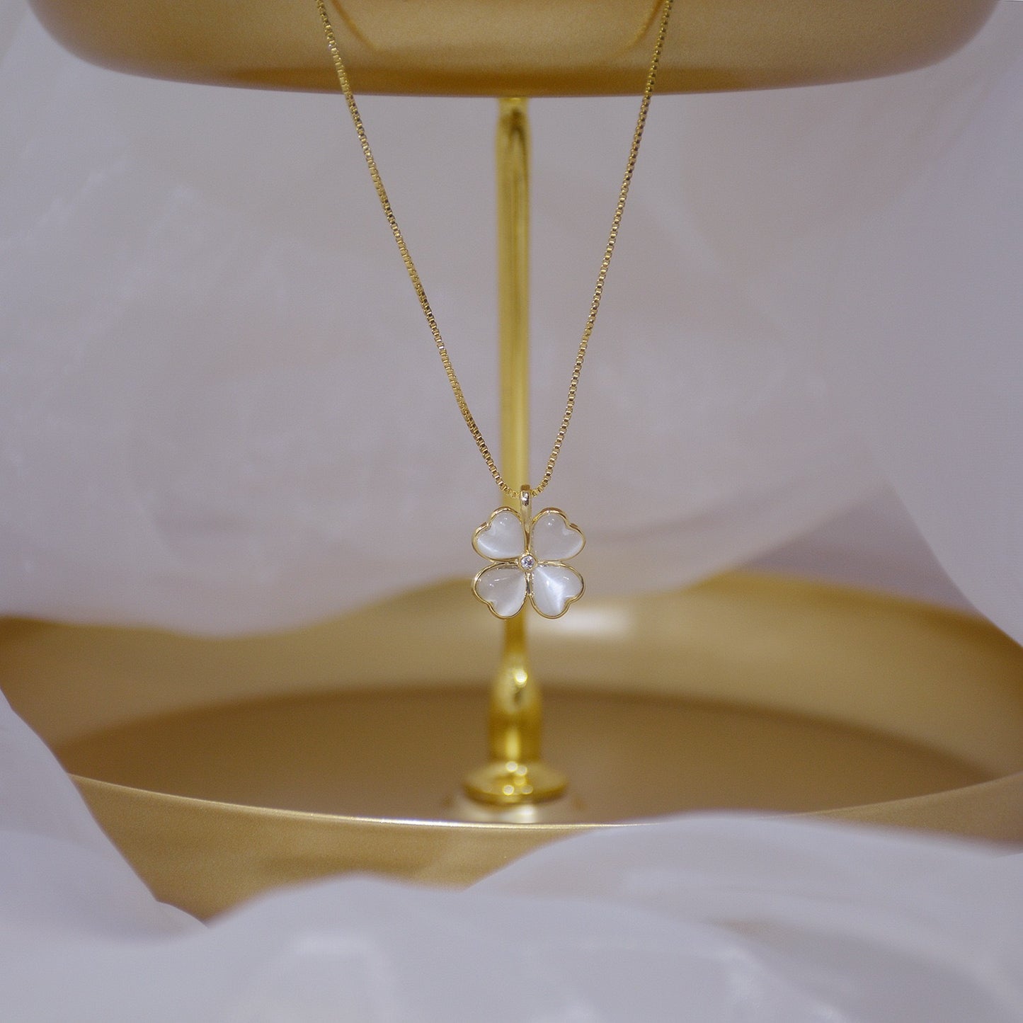 Gold-plated Titanium Steel Exquisite Petal Clavicle Chain Necklaces