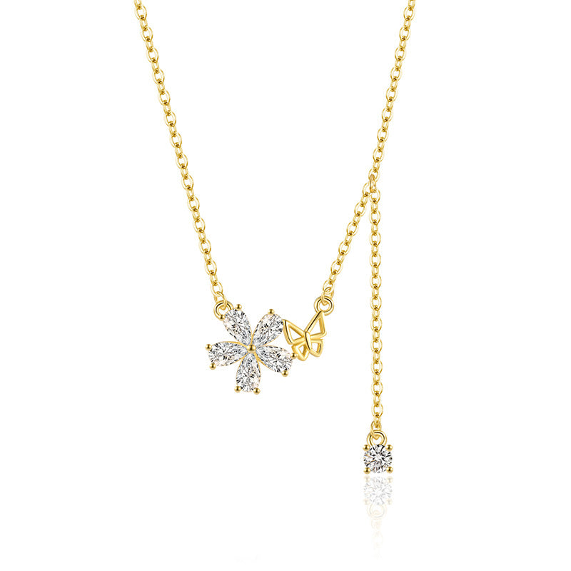 Women's Sier Butterfly Flower Design Light Luxury Necklaces