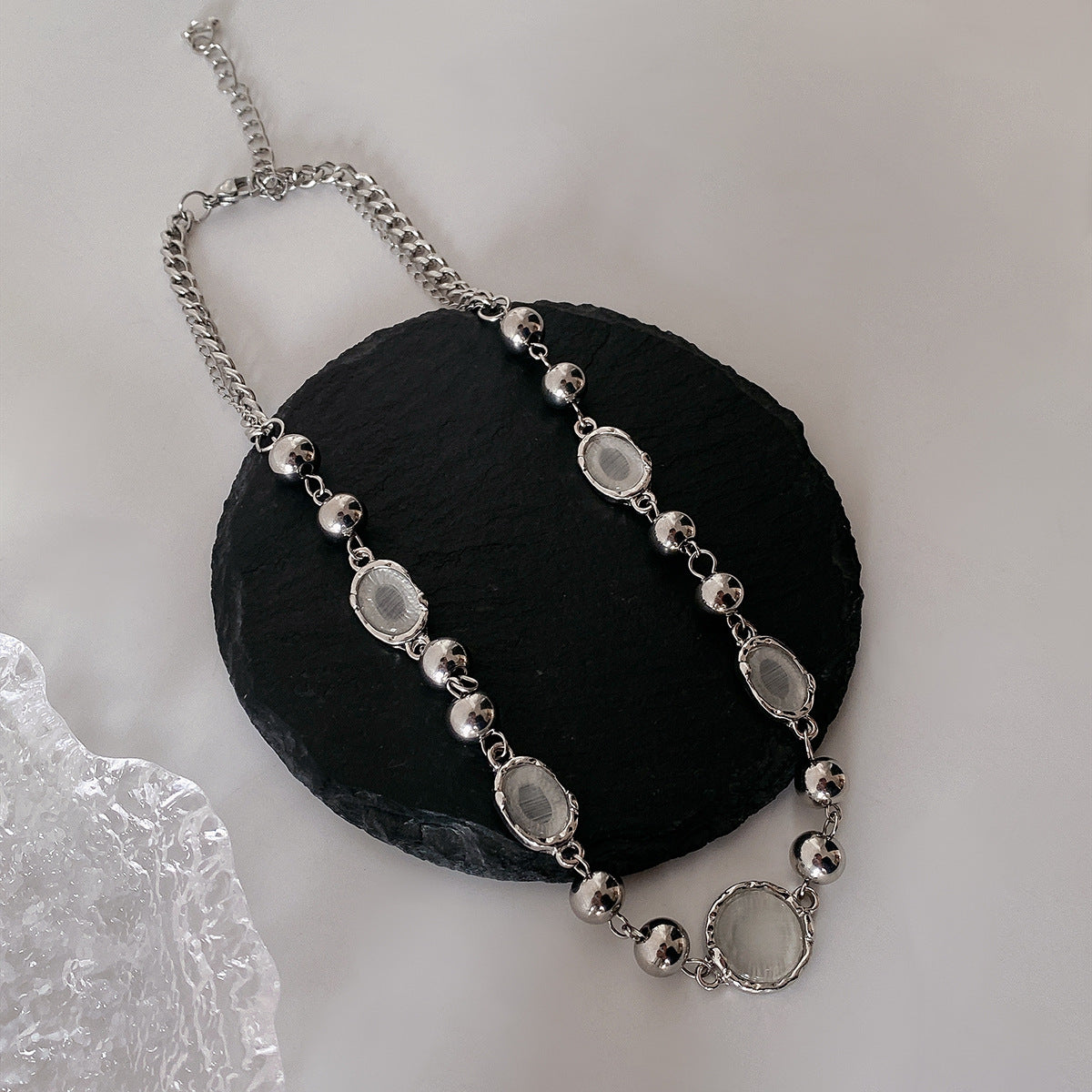 Element Female High Light Luxury Temperament Necklaces