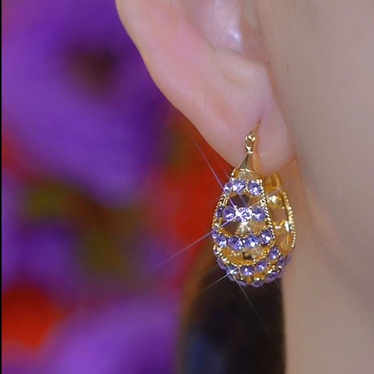 Women's Flash Brown Diamond Studded Hollow Ear Light Luxury Earrings