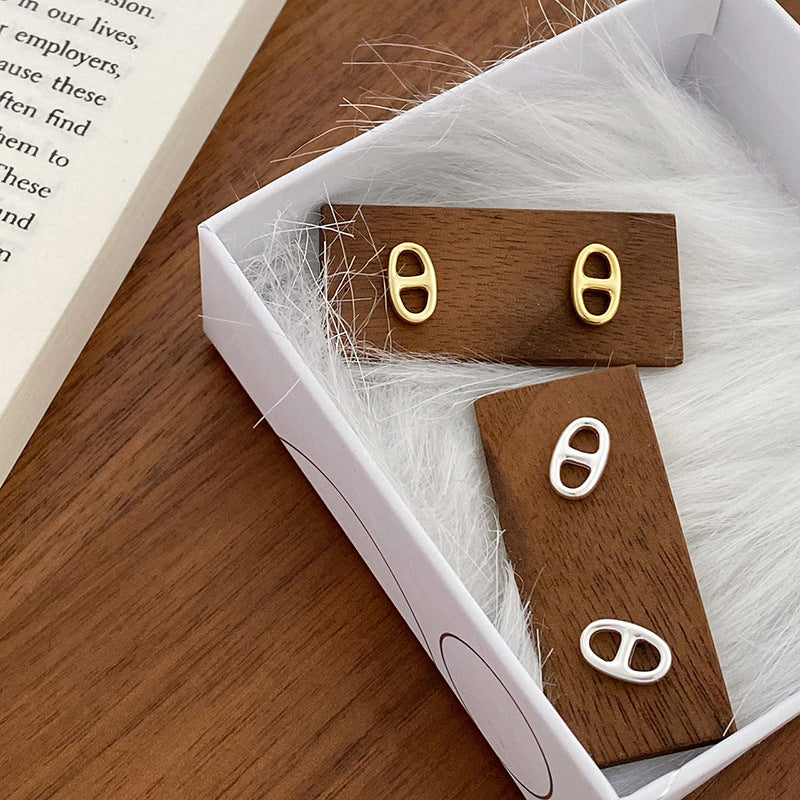 Women's Style Retro Aloofness Niche Design Simple Earrings