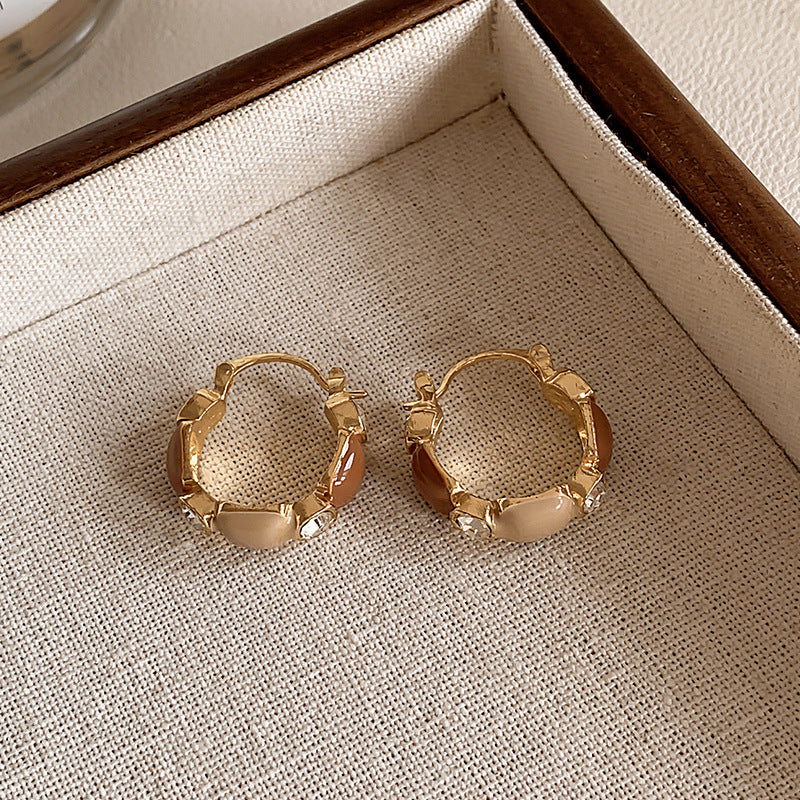 Women's French Retro Amber Elegant Design High-grade Earrings