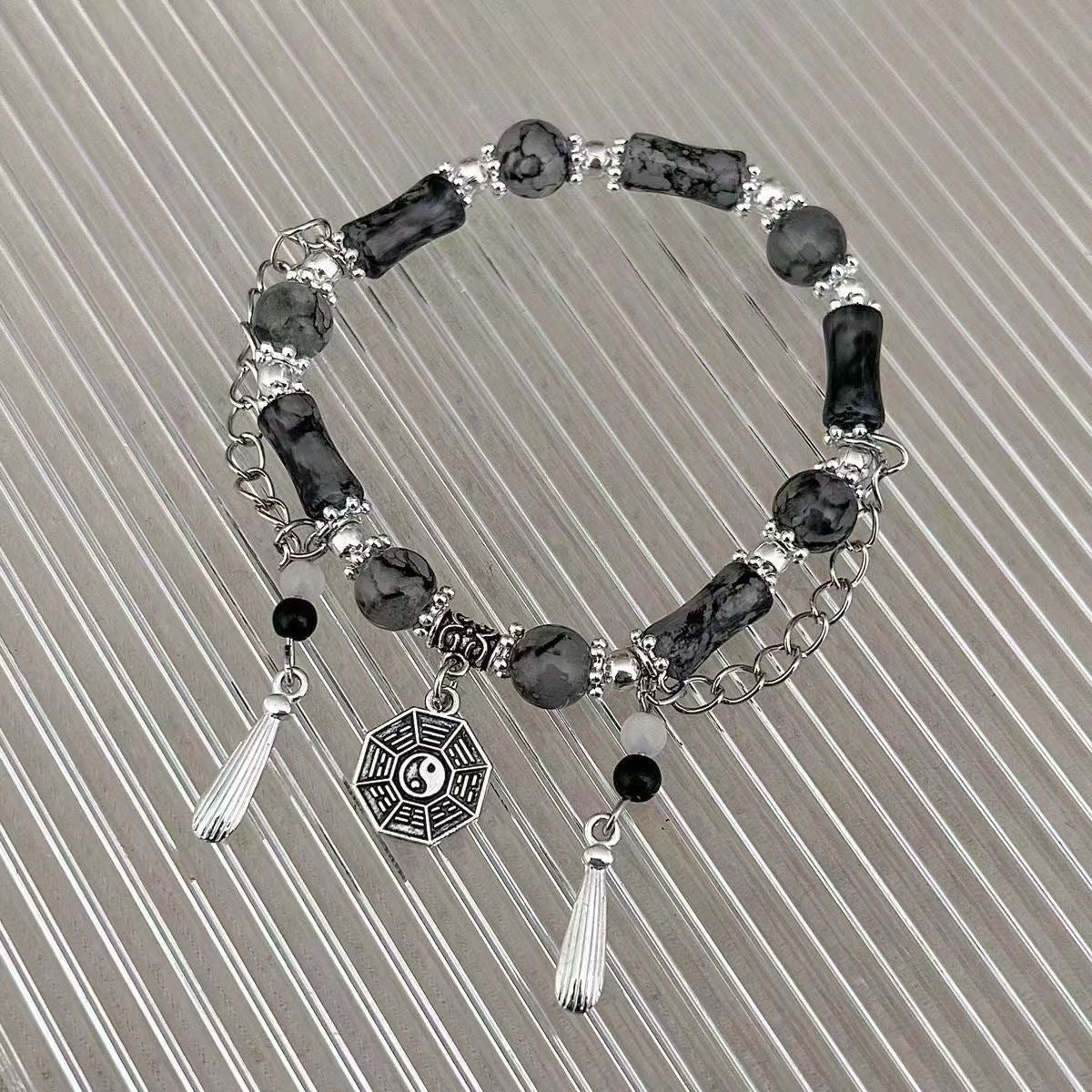 Women's & Men's Chinese Style Wang Ye Appetizer One Person Under Retro Bracelets