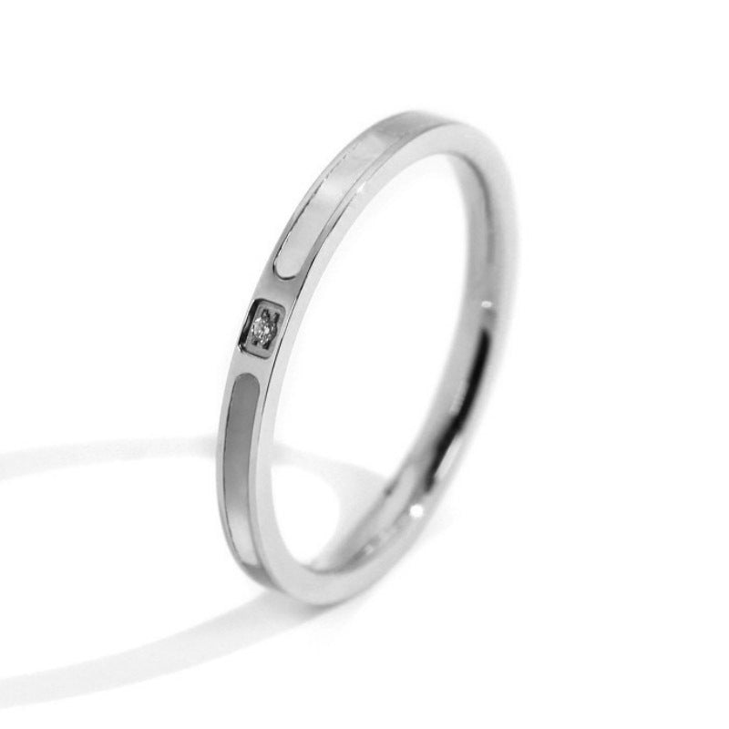 Titanium Steel Circle Fritillary Inlaid Rhinestone Female Temperament Rings