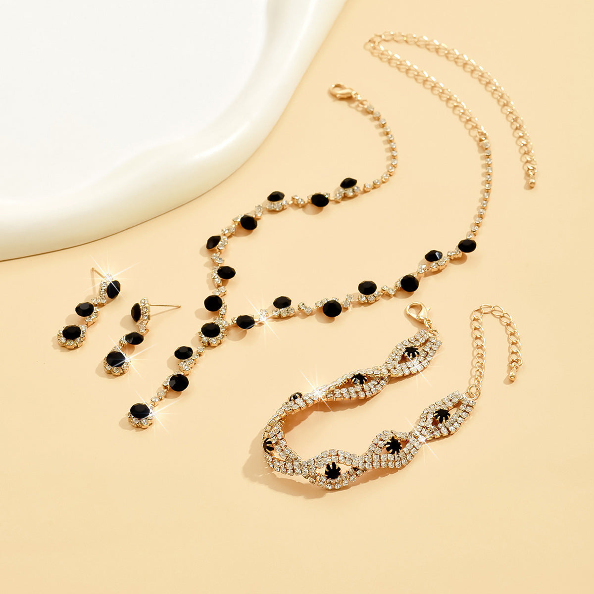 Comfortable Pretty Sunflower Rhinestone Three-piece Wedding Jewelry Set