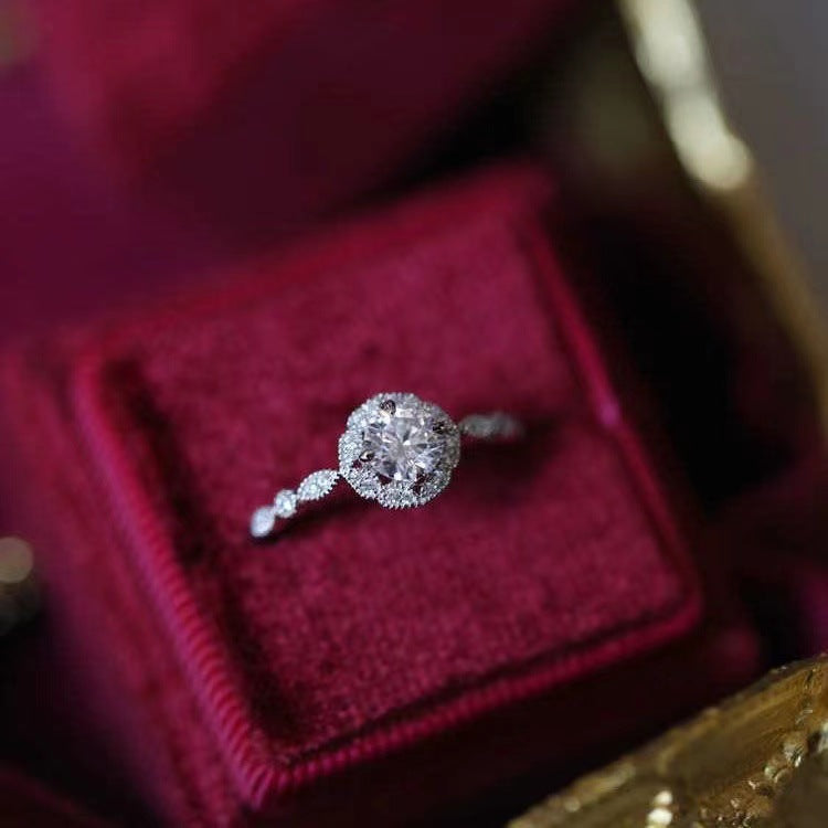 Women's Full Diamond Inlaid Palace Style Personality Rings