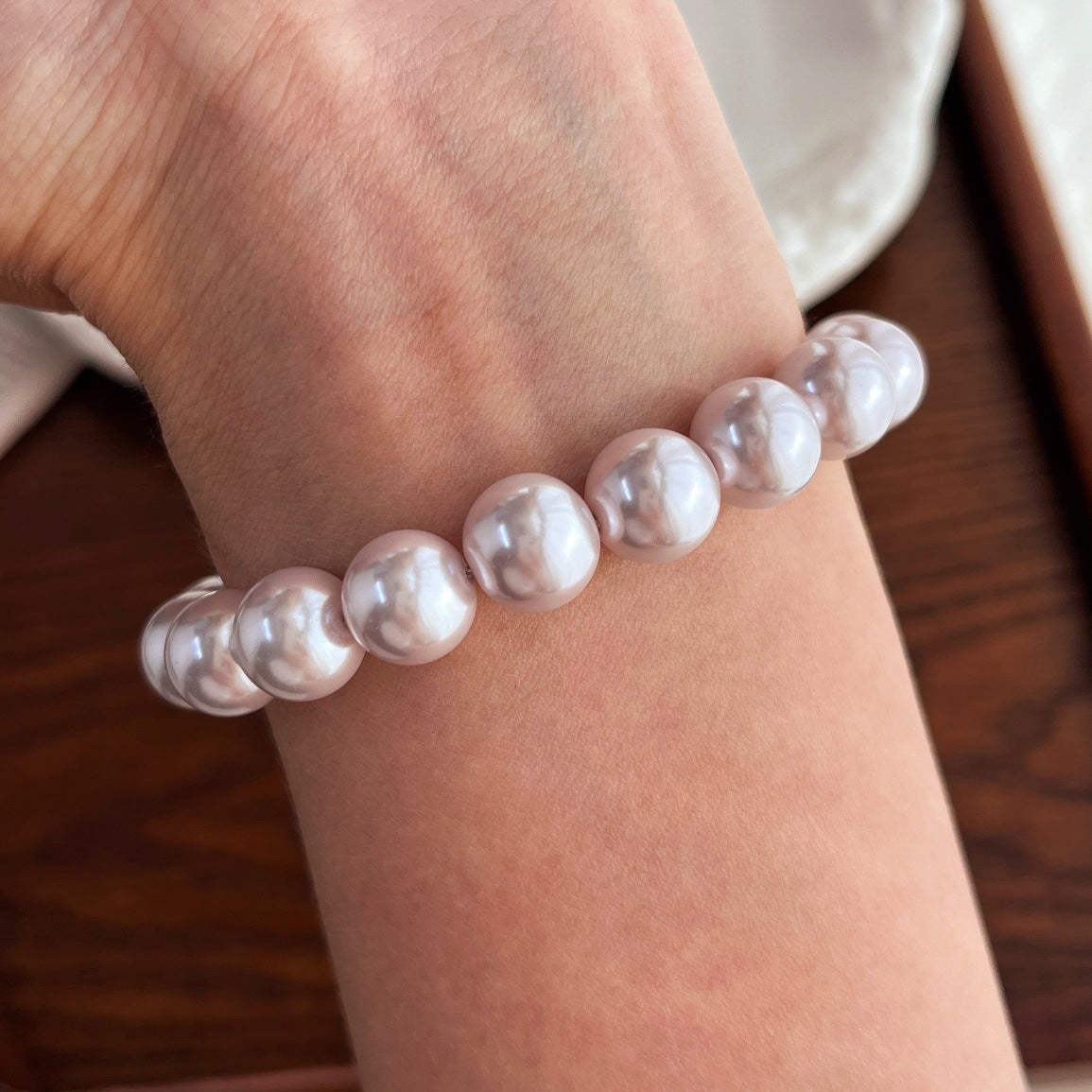 Atmosphere High Quality Manta Rose Artificial Bracelets