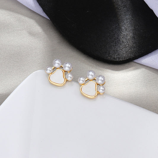 Women's Pearl Elegant High Sense Niche Design Kitten's Earrings