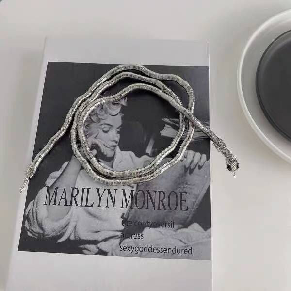 Women's Personality Dark Soil Mouth Casual Shape Exaggerated Necklaces
