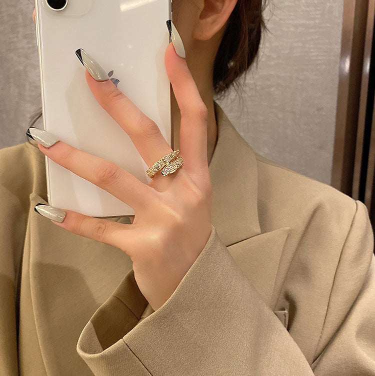 Who Can't Quit The Snake-shaped Full Diamond Opening Rings