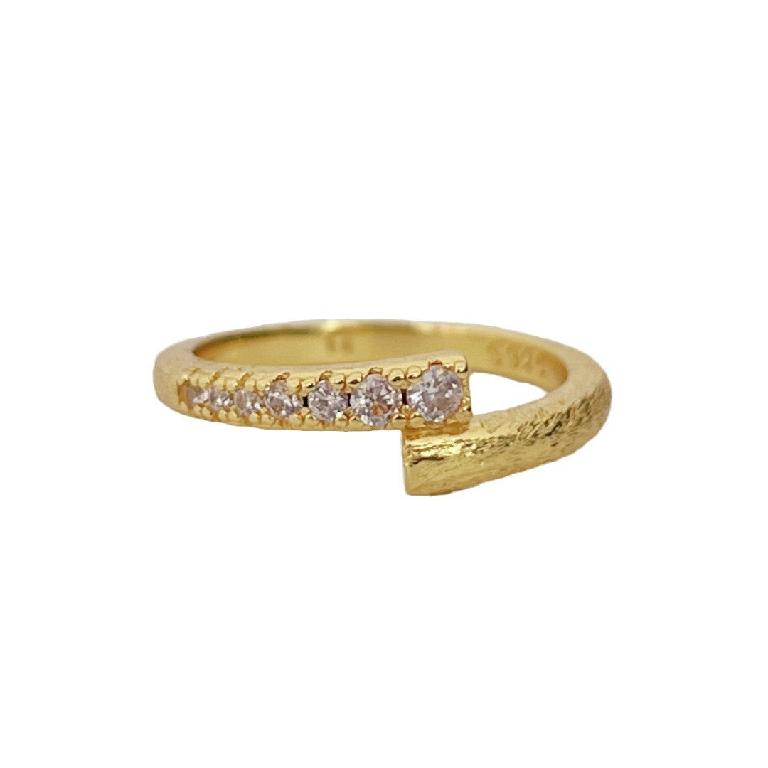 Star Track Middle Ancient Brushed Row Diamond Rings