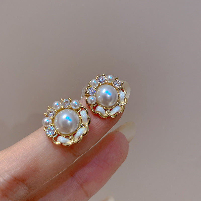 Korean Style High-grade Temperament Personalized Retro Light Luxury Earrings