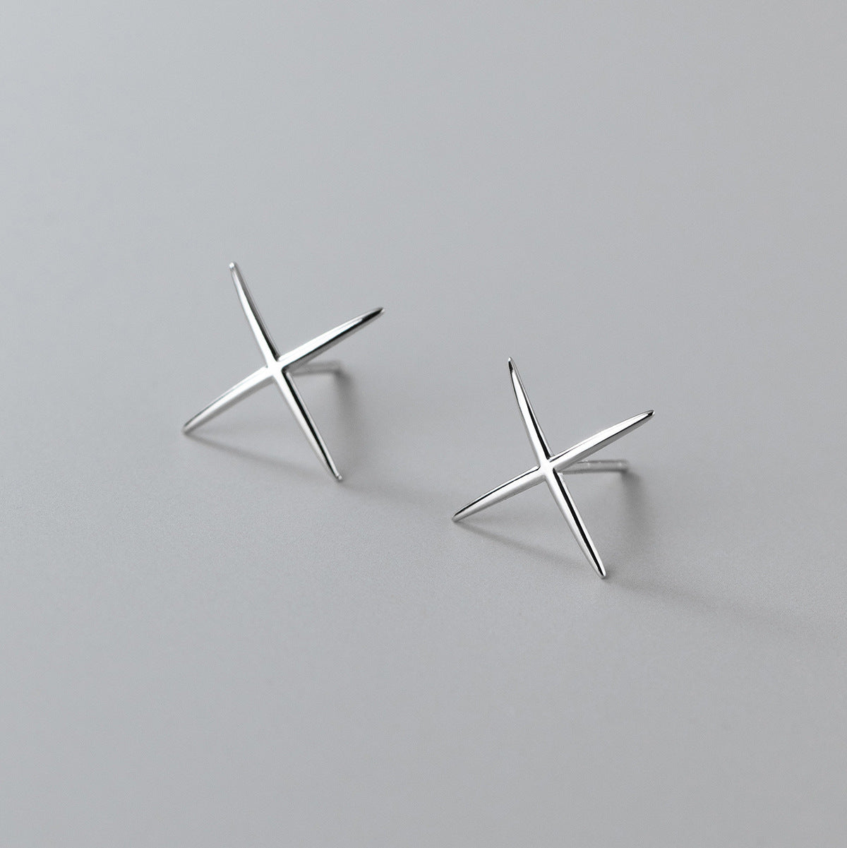 Women's Sier Glossy Line X-shaped Cross Simple Elegant Earrings