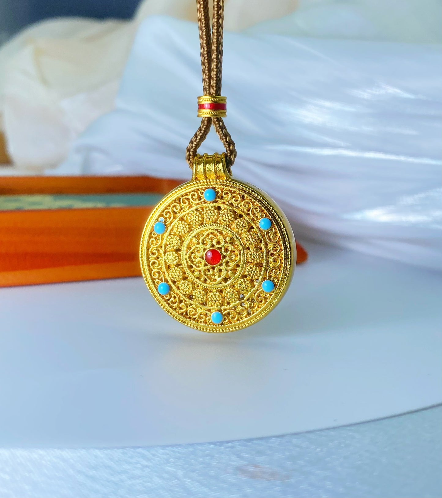 Gold Shop High Color Preserving Ancient Pendants