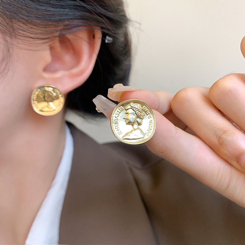 Retro High-grade Metal Portrait Light Luxury Earrings