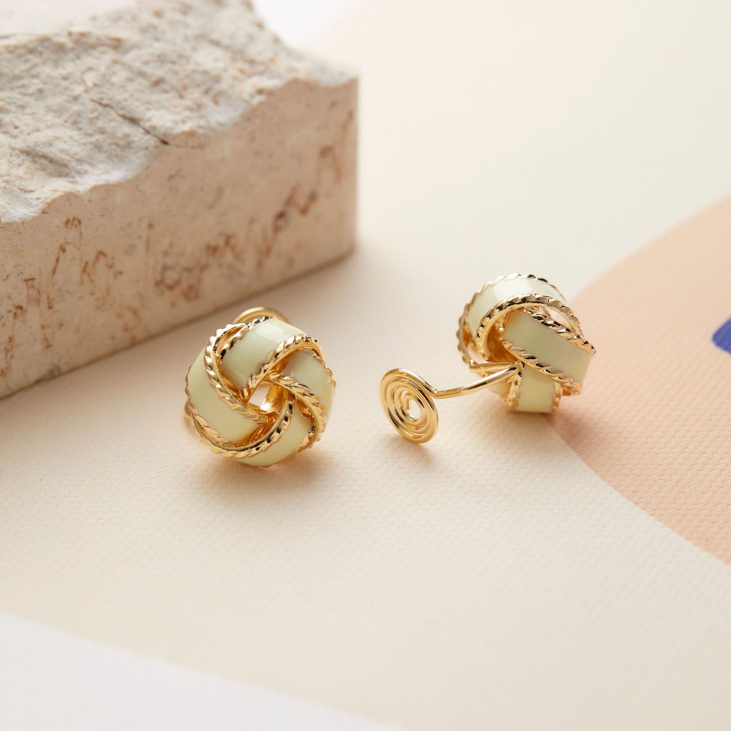 Blue Niche French Retro High-grade Truelove Knot Ear Earrings