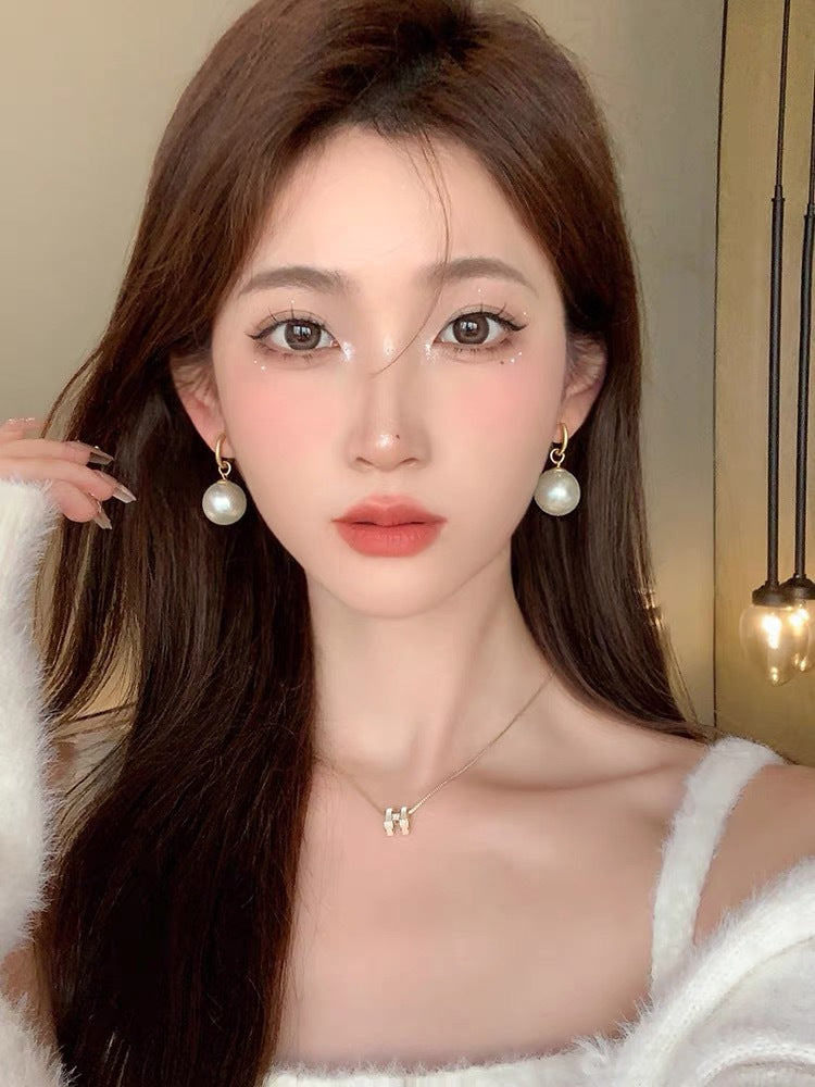 Women's Light Luxury Minority Elegant Big Pearl Titanium Steel Gold Earrings