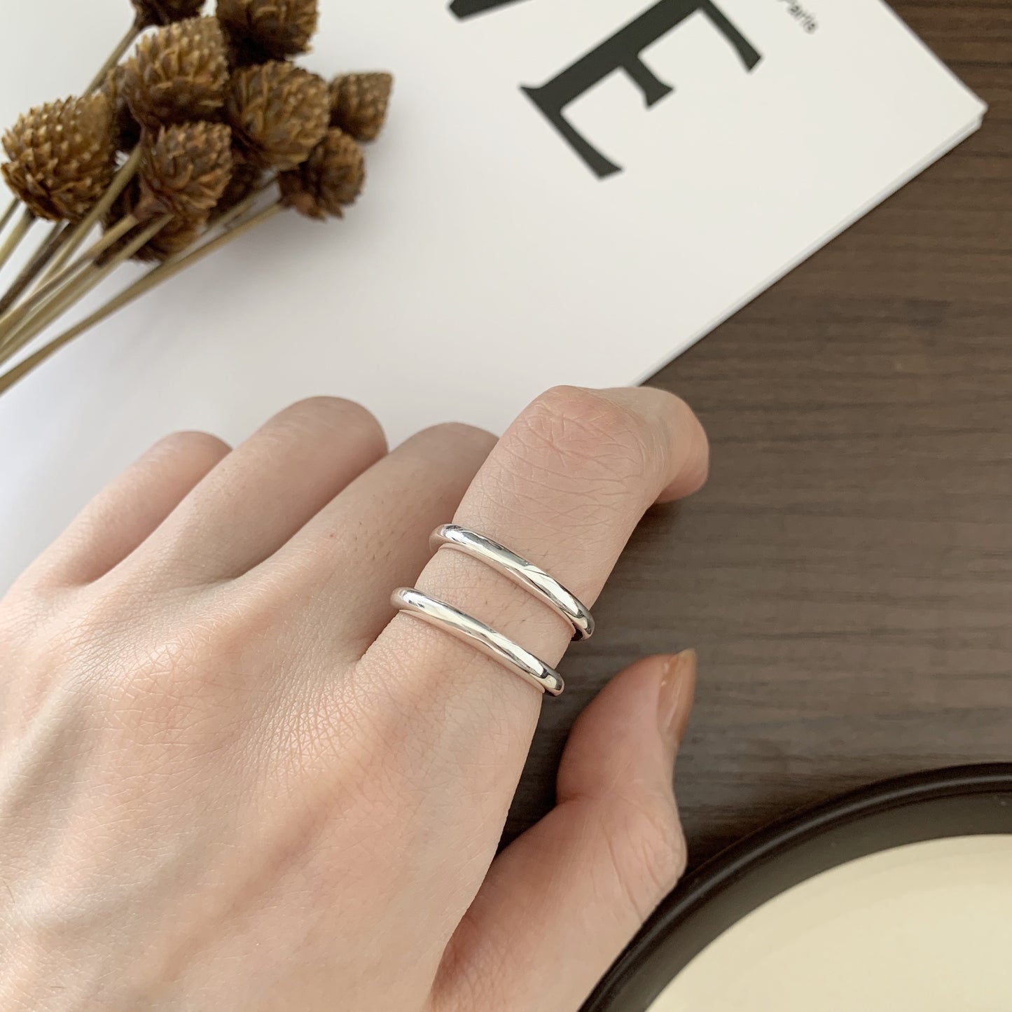 Wind Simple Glossy Fashionable Temperamental Style Rings