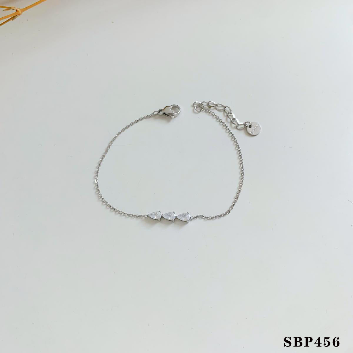 Steel Zircon Design High-grade Exquisite Sweet Bracelets