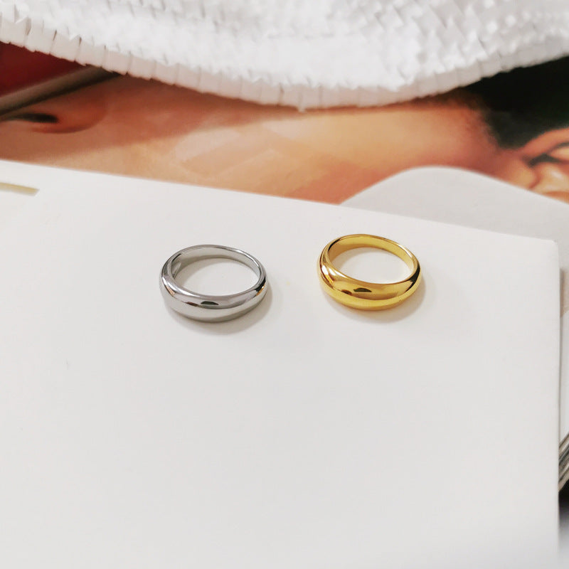Fashion Simple Round Glossy Curved Female Stainless Steel Rings