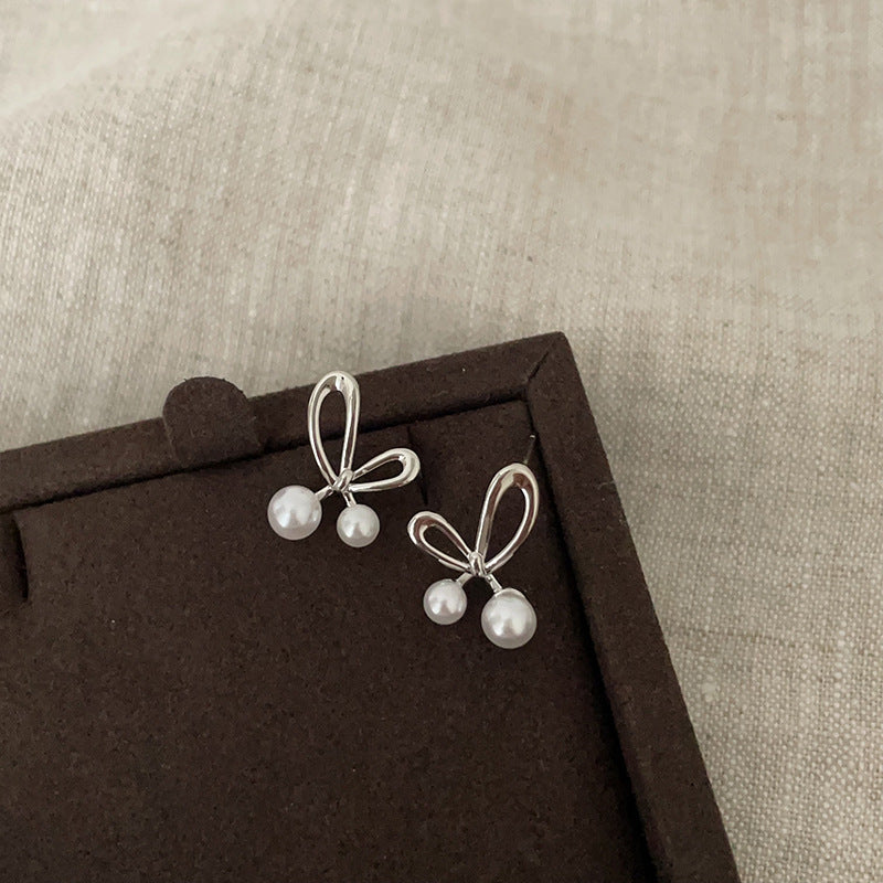 Tie Pearl Female Niche Unique Personality Earrings