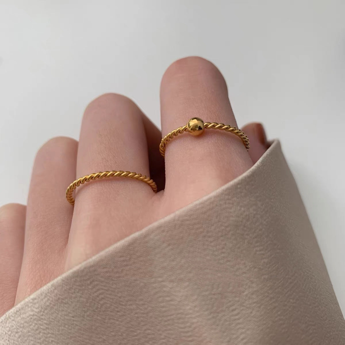 Light Luxury Grain Of Rice Female Rings