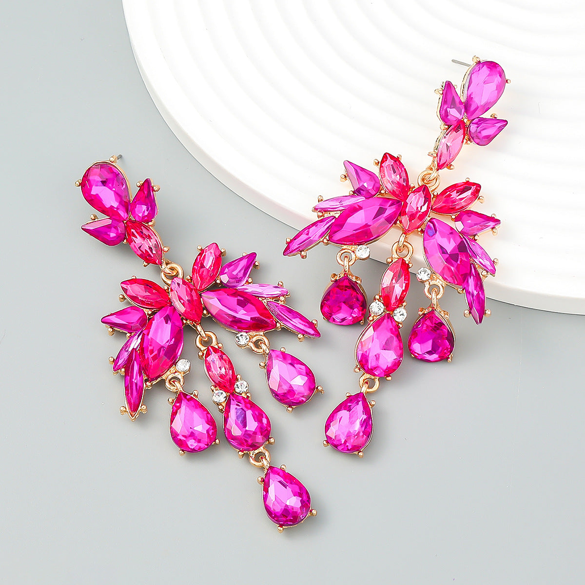 Women's Fashion Style Alloy Diamond Drop-shaped Glass Earrings