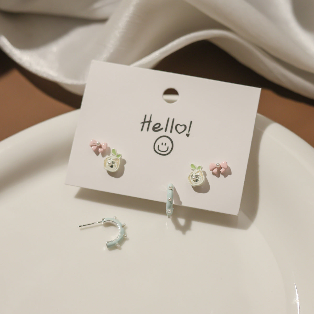 Cartoon Cat Sier Suit Small Childlike Sleeping No Rings