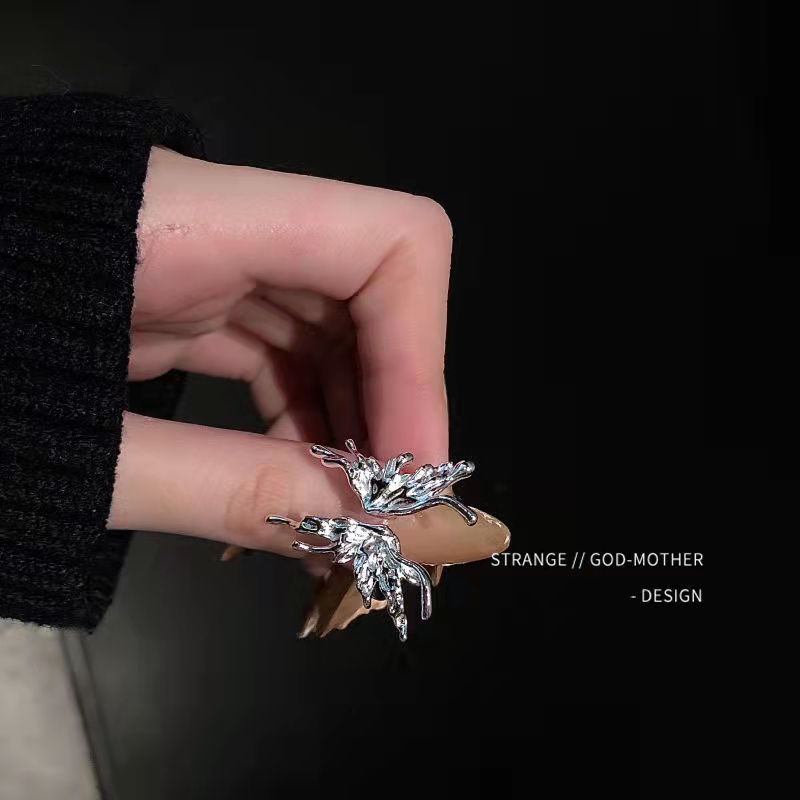 Opening Female Fashion Niche Designer High-grade Cold Style Fashionable Rings