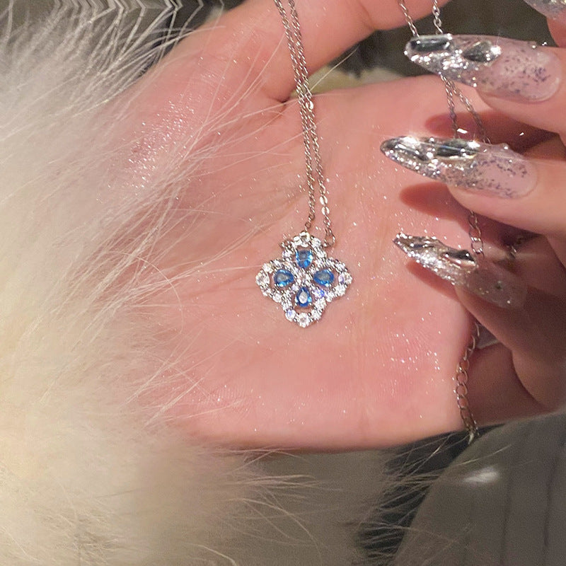 Sier Clover Light Luxury Minority Full Necklaces