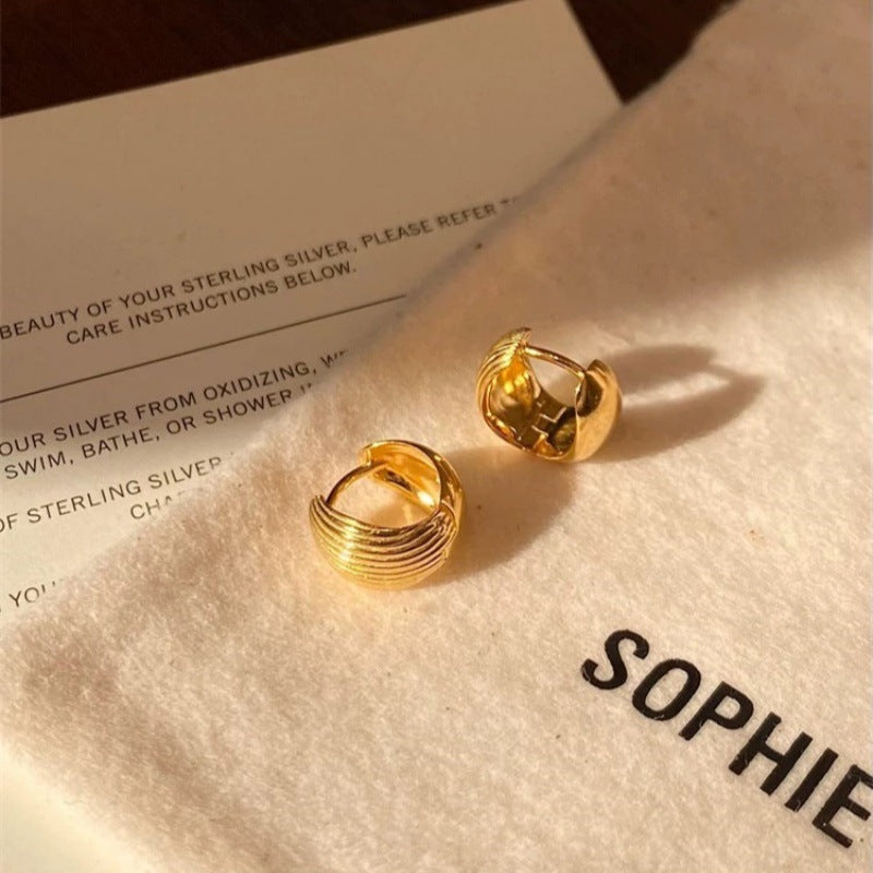 Women's Double-sided Shell For Design Exquisite Versatile Earrings
