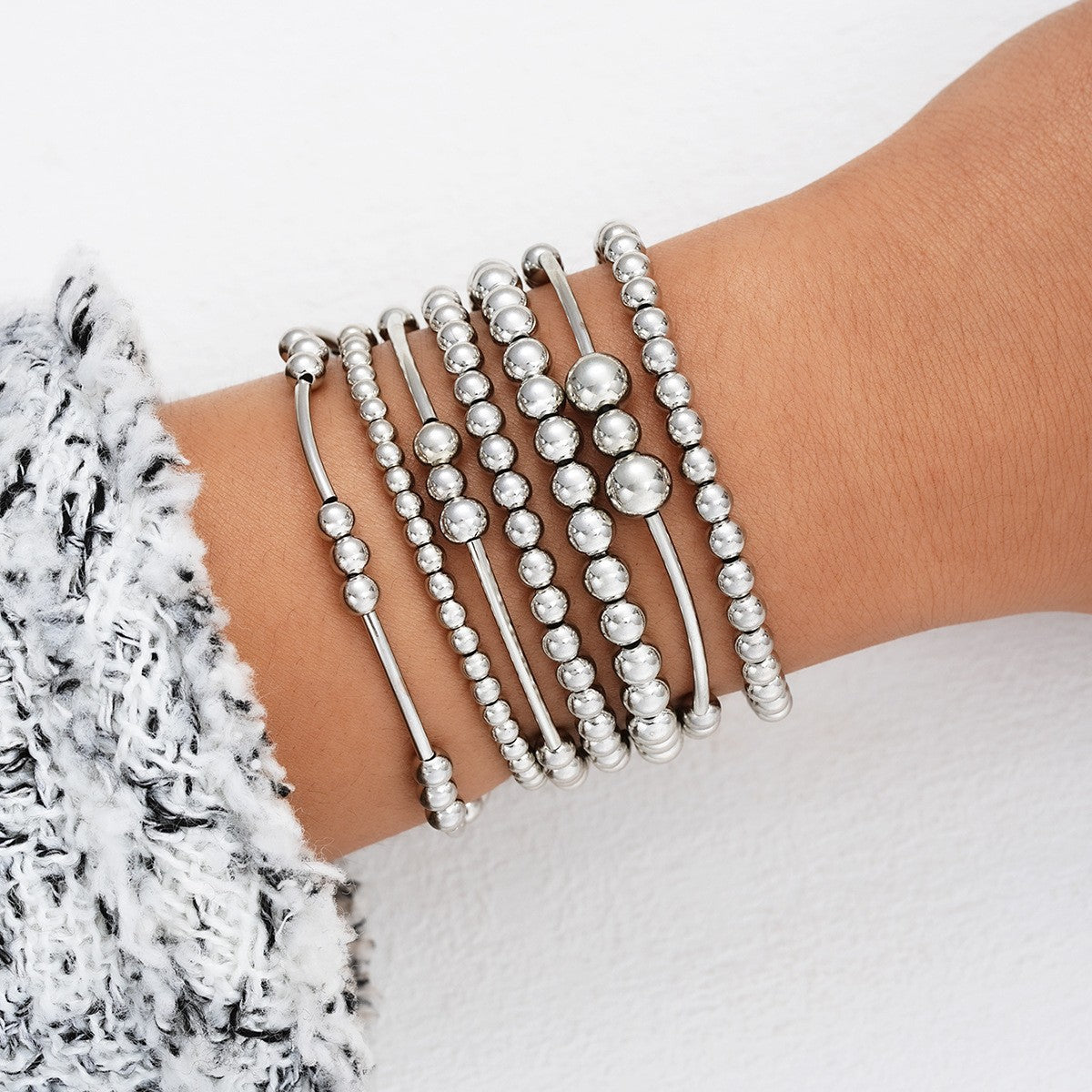 Ornament Sweet Cool Love Metallic Niche Design Bracelets