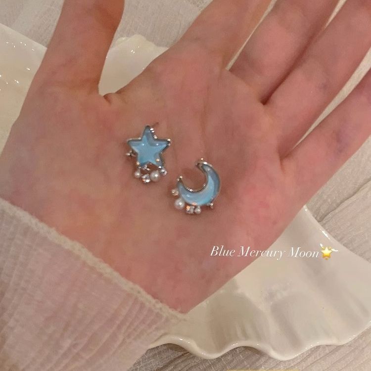 Women's Blue Star Moon Pearl Niche Design Earrings
