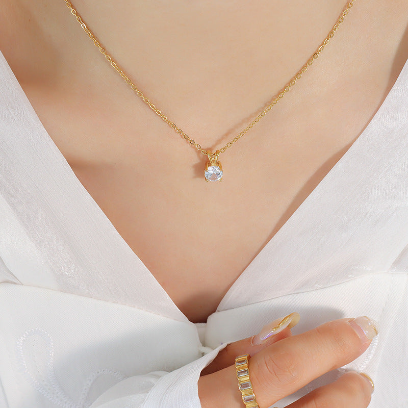 Women's Popular Shining Zircon Titanium Steel Regular Necklaces