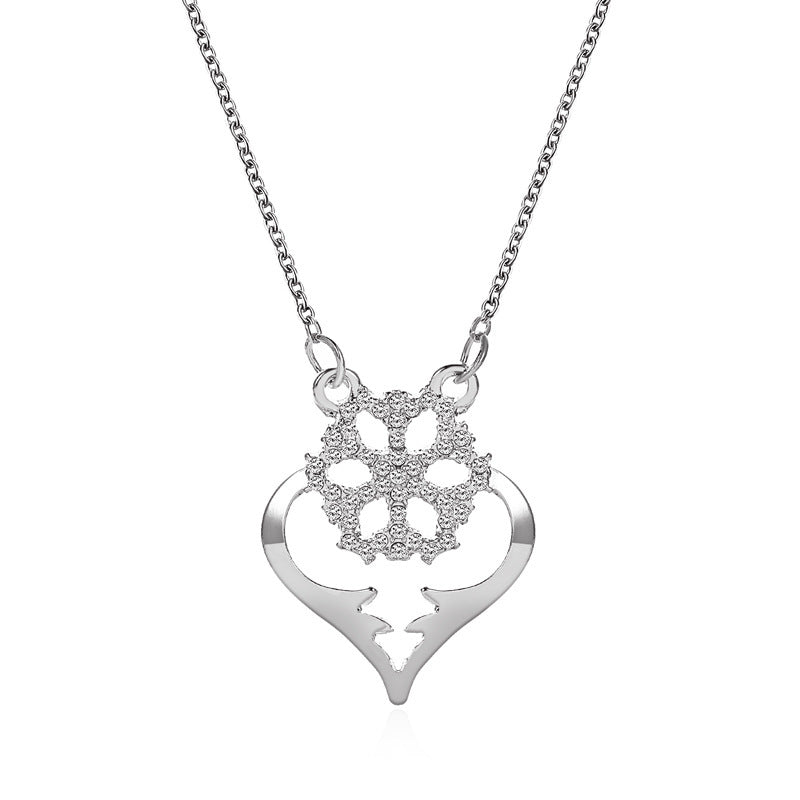 Women's Simple Geometric Retro Creative Design Alloy Necklaces