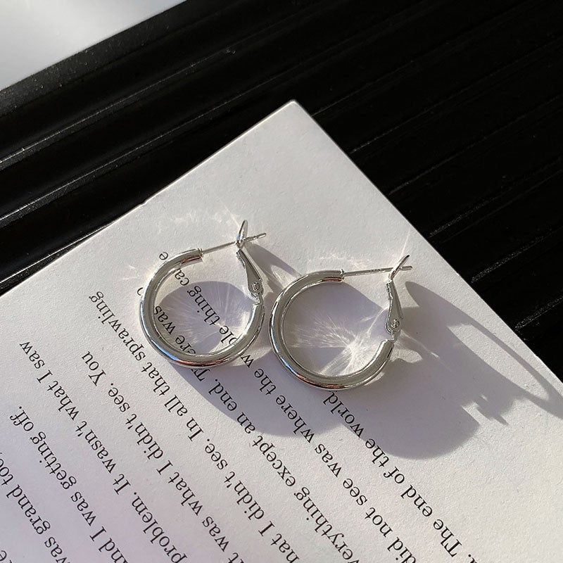 Women's Sier Simple Elegant Fashionable High-grade Niche Earrings