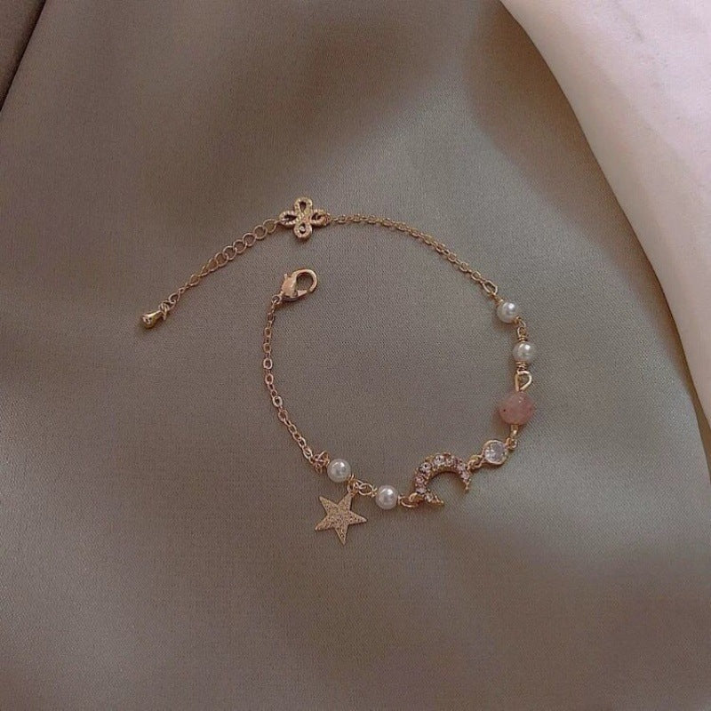 Pearl Female Design High-grade Korean Fashion Bracelets