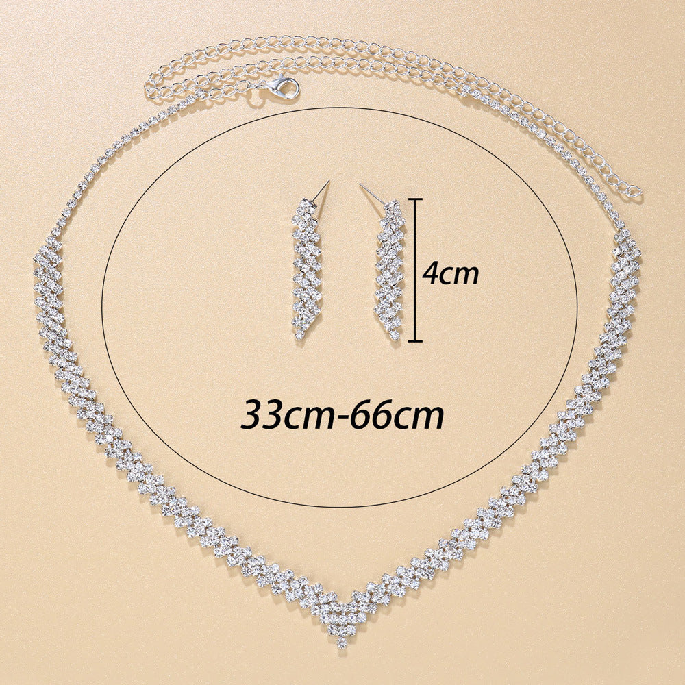 Women's Rhinestone Fashion Simple Diamond Suit Ethnic Style Necklaces