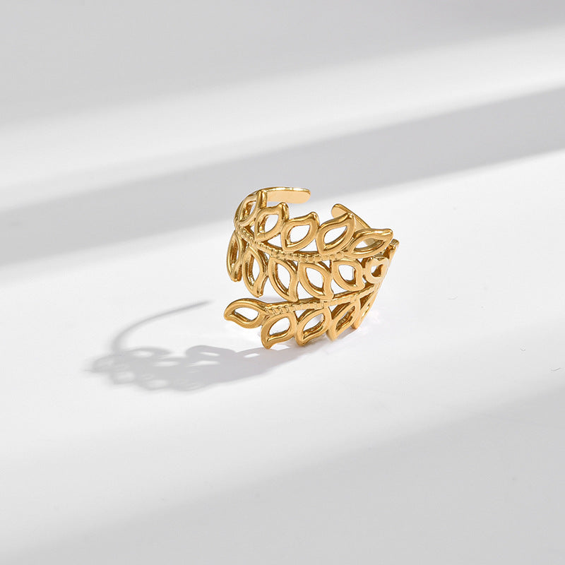 Steel Gold-plated Love Heart Flowers Glossy Rings