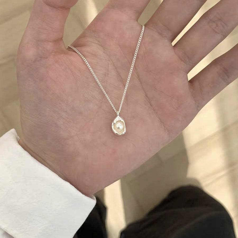 Women's Pod Simple Gentle Elegant Clavicle Chain Pendants