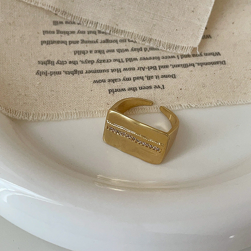 Women's Exaggerated Micro Inlaid Zircon Geometric Metal Rings