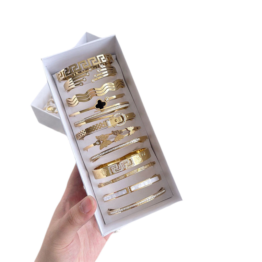 Women's Titanium Steel Collection Light Luxury High-grade Buckle Fashion Bracelets