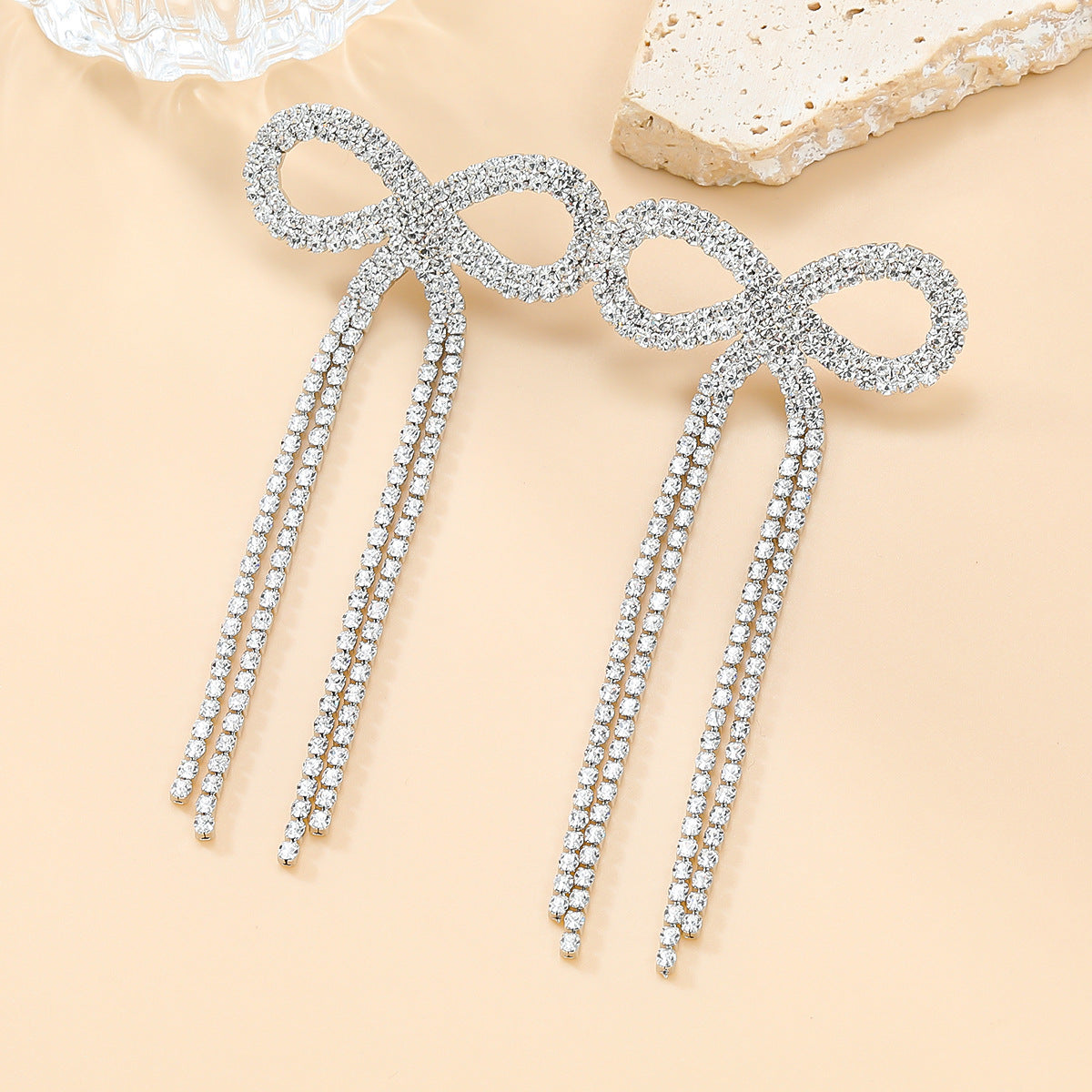 Super Flash Claw Chain Bow Tassel Rings