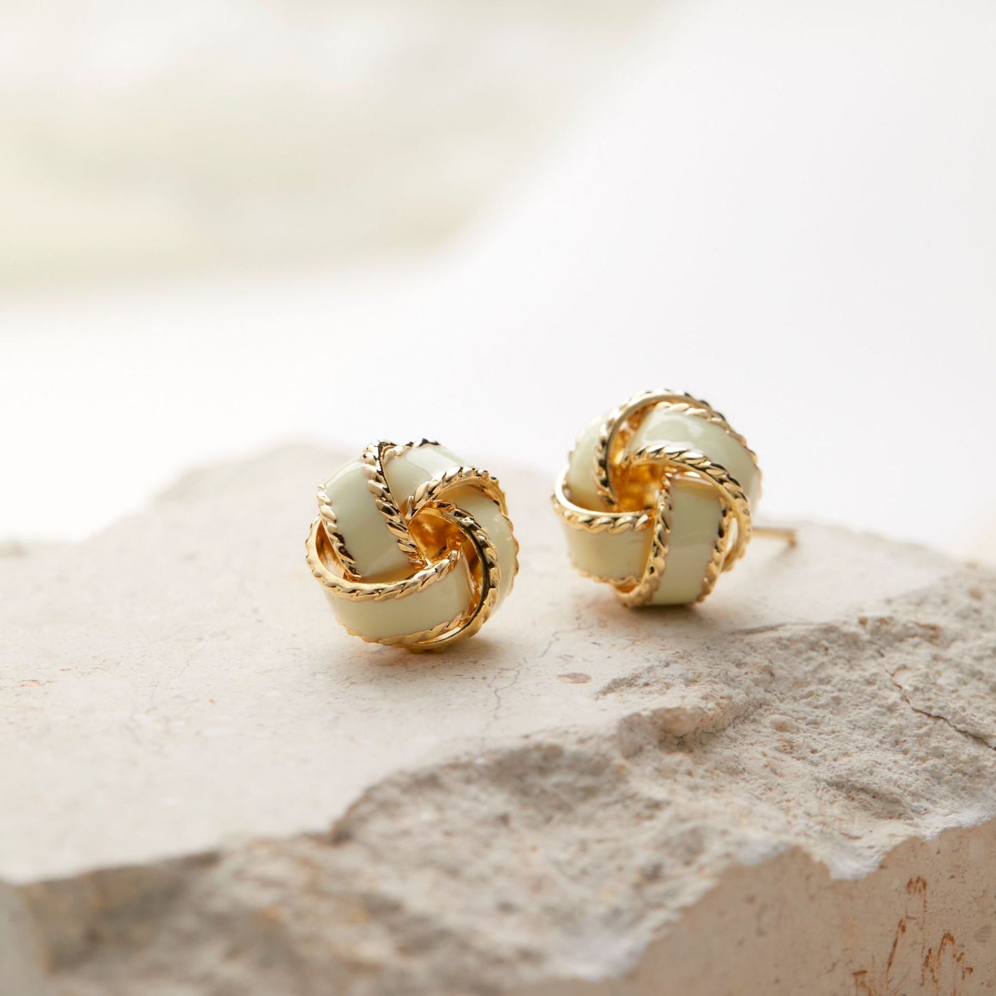 Blue Niche French Retro High-grade Truelove Knot Ear Earrings