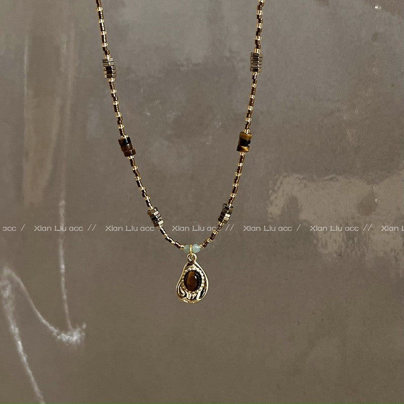 Women's Tiger Eye Chinese Style Twin Niche Graceful Clavicle Necklaces