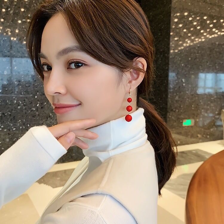 Women's French Red Ball Pearl Temperamental Tassels Earrings